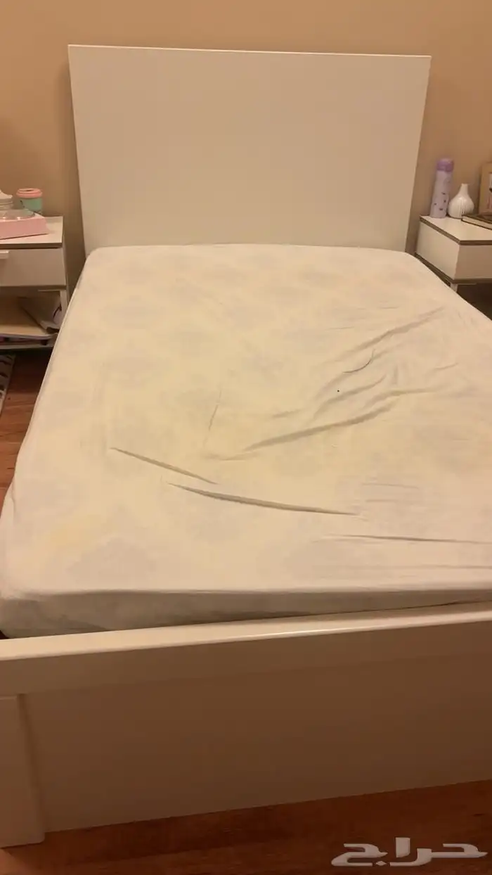 سرير للبيع 1