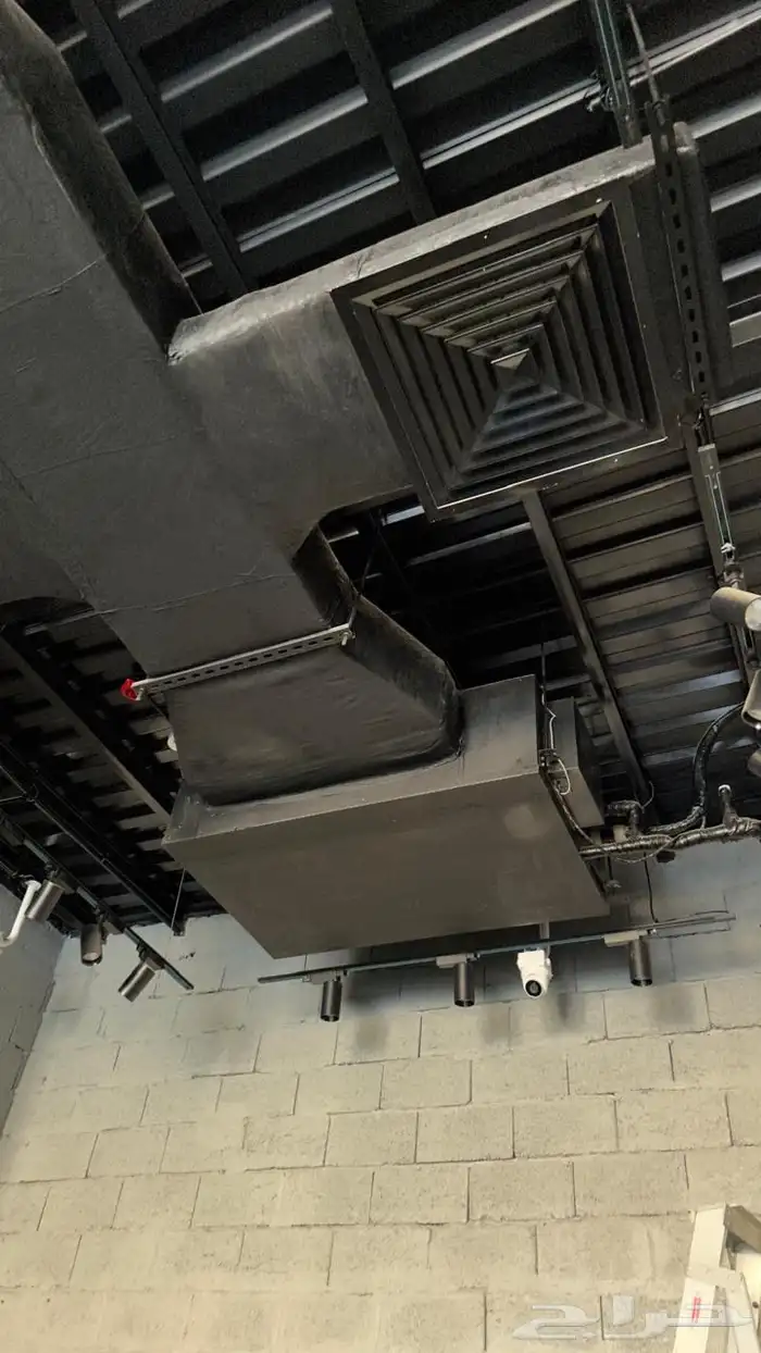 وحدتين مكيف دكت ماركة هايسنس قدره خمس طن 3