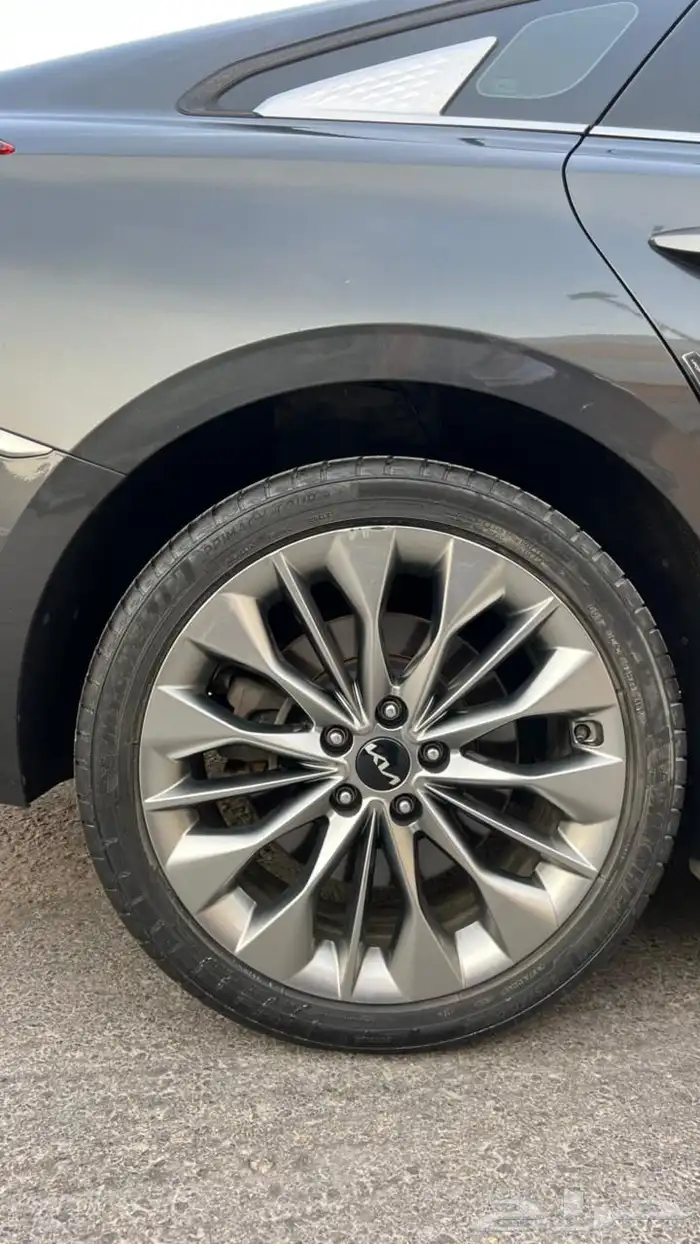 كيا K8 بلاتينيوم 2022 - 6 سلندر - مواصفات خاصة 8