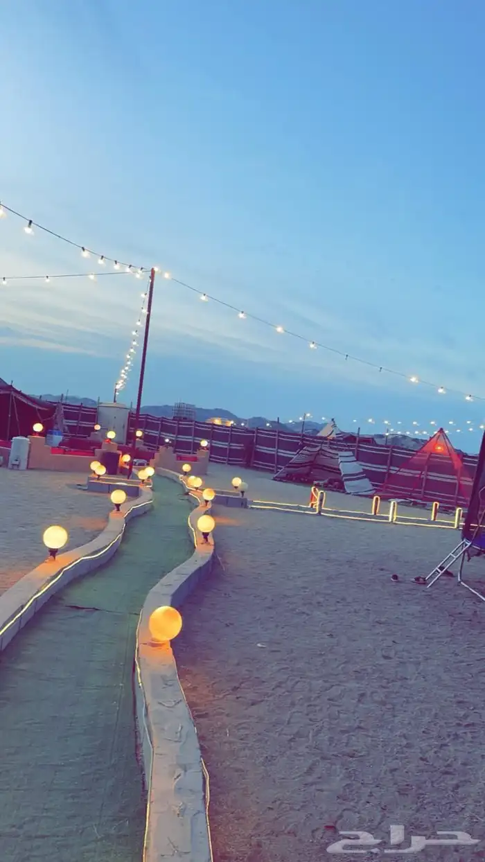 للبيع مخيم متكامل قسمين VIP مصرح وجاهز 0