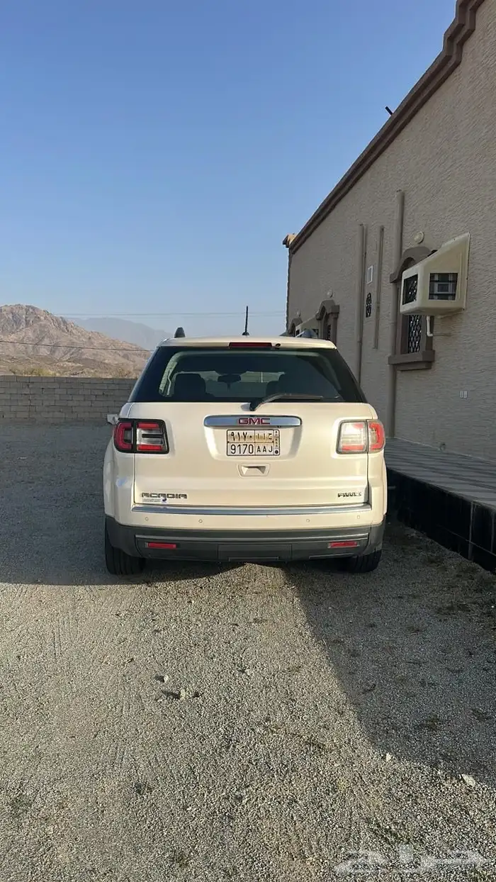 جمس اكاديا 2013 5