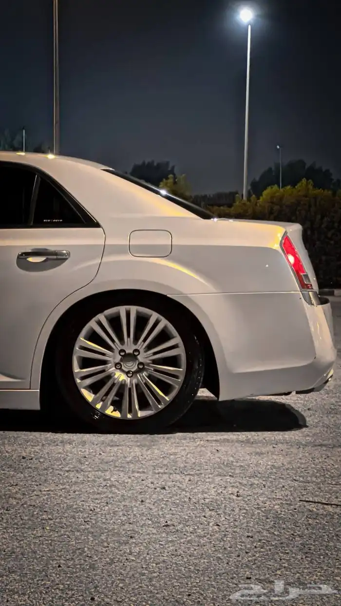 كرايسلر c300 اكزكتف 2012 1