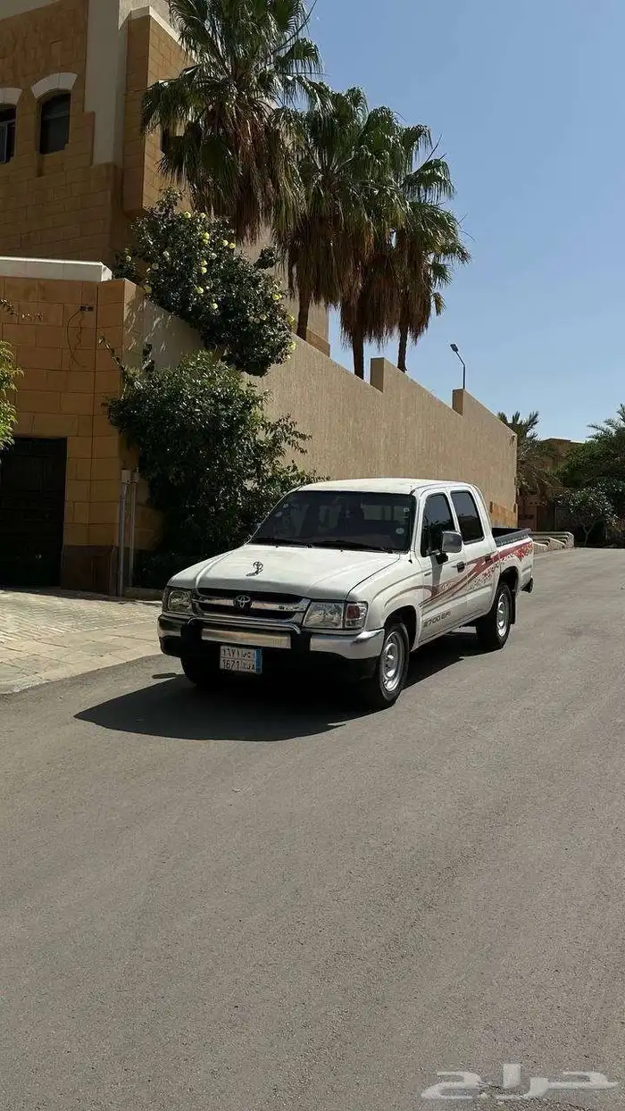 للبيع هايلكس 2002 مفحوصه استماره منتهيه 0