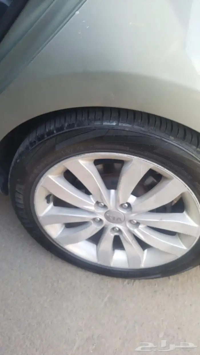 كيا كارنز 2014 نص فل نظيفة 5