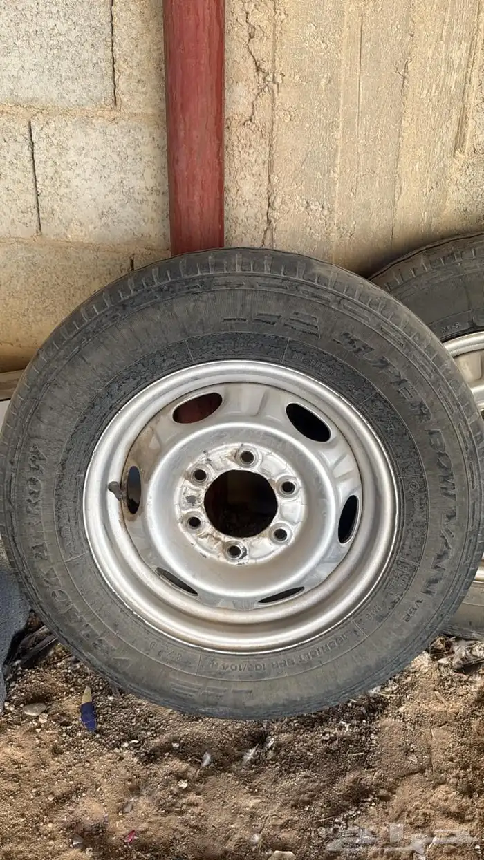 طقم جنوط ددسن وكالة مع كفرات 1