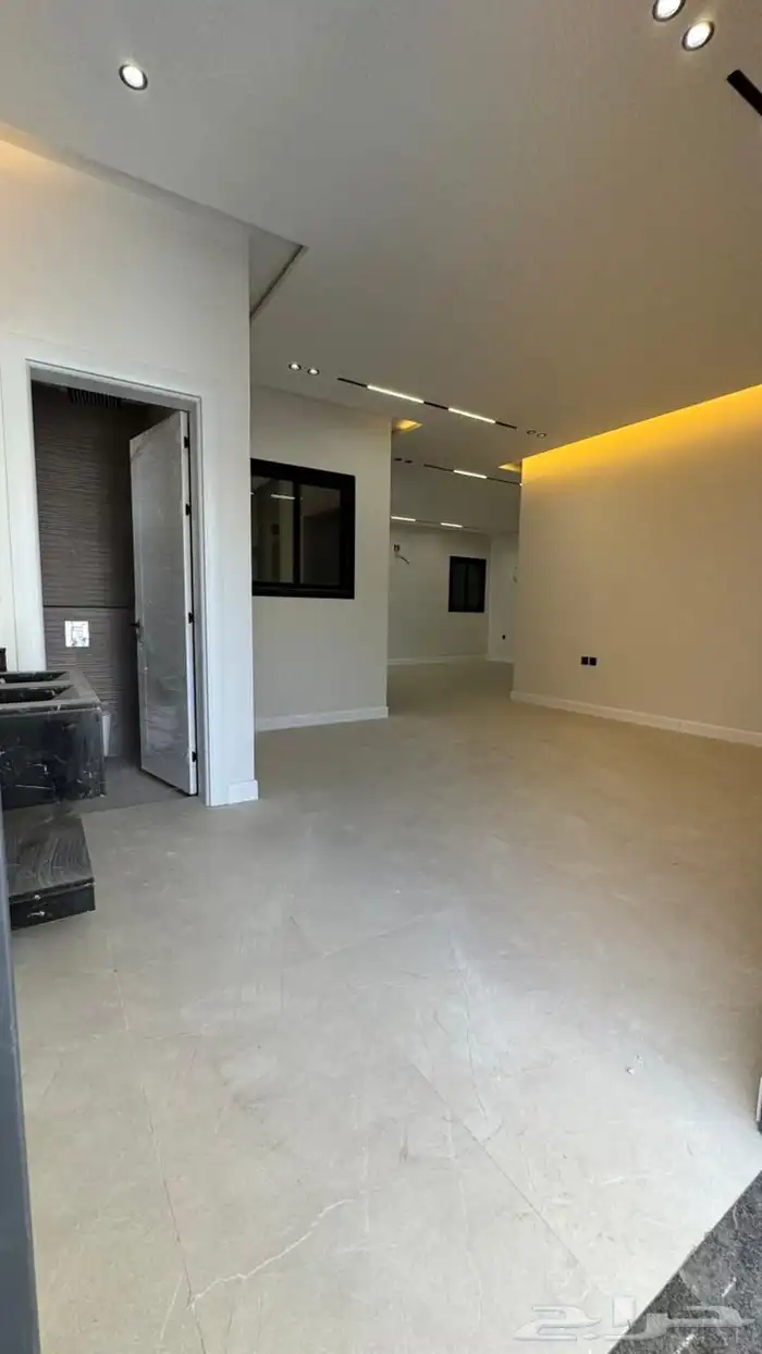 ادوار وملاحق للبيع حي بدر 2