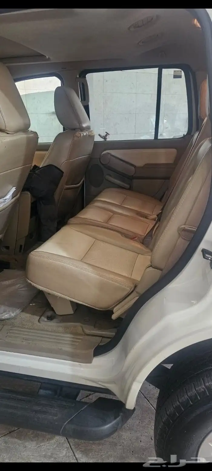 فورد اكسبلور موديل 2010 فل كامل 9