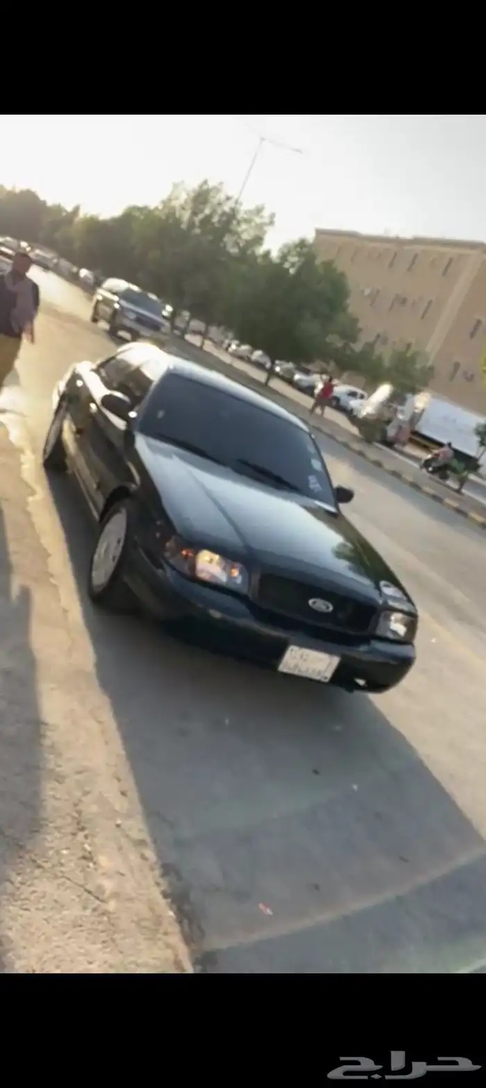 للبيع فورد كراون فكتوريا موديل 2010 0