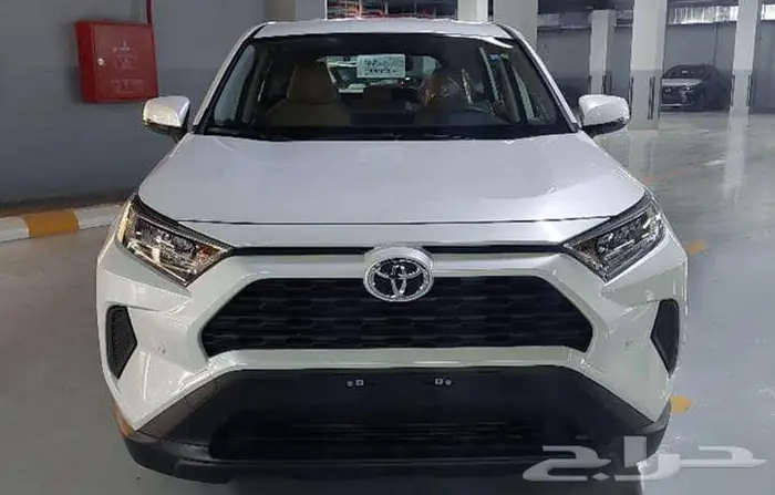 تويوتا راف فور LE بنزين دفع رباعي 2025 ابيض 0