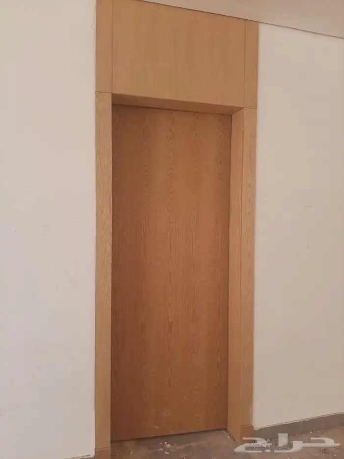 باب خشب سنديان مع الديكور 0