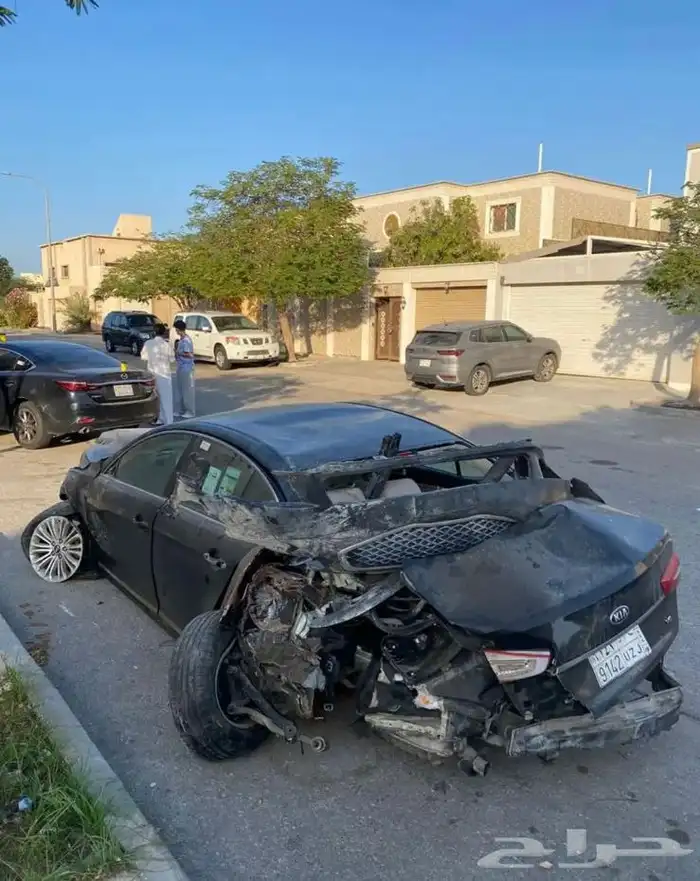 كيا كادينزا 2016 مصدوم للبيع تشليح قطع غيار 5