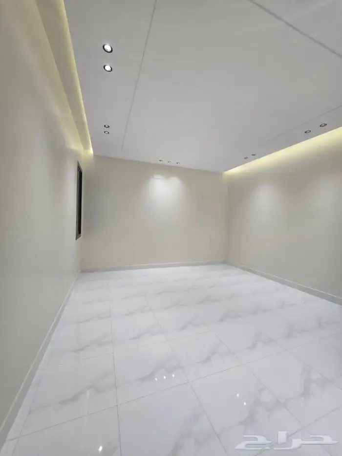 للبيع دور علوي مدخل مستقل مصعدجاهزسطح خاص600 ألف أبهاالمحالة 16