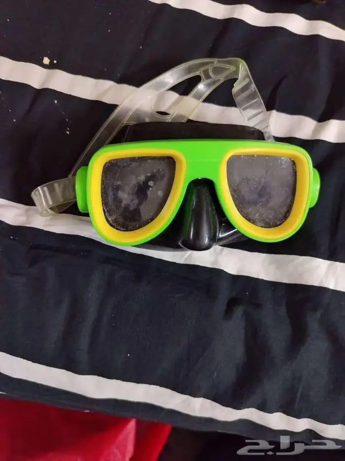 مستلزمات السباحة 0