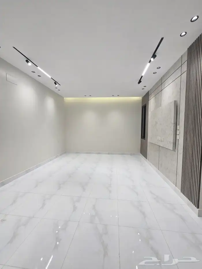 للبيع دور علوي مدخل مستقل مصعدجاهزسطح خاص600 ألف أبهاالمحالة 14