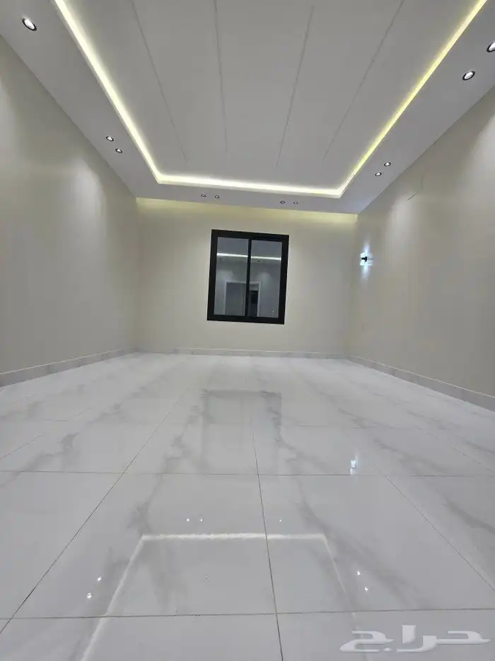 للبيع دور علوي مدخل مستقل مصعدجاهزسطح خاص600 ألف أبهاالمحالة 12