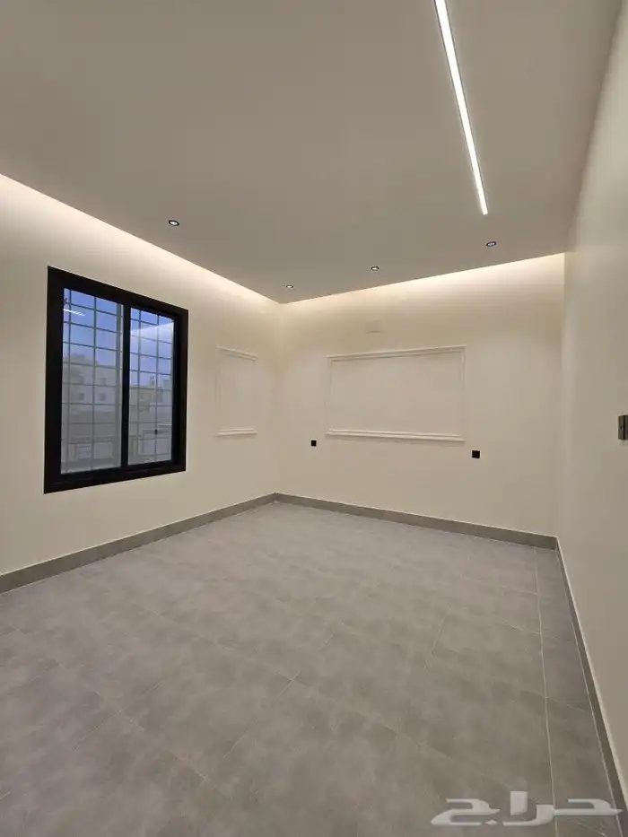 للبيع أدوار علويه 6غرف تشطيب مميز من 500 ألف طريق الثمانين 6