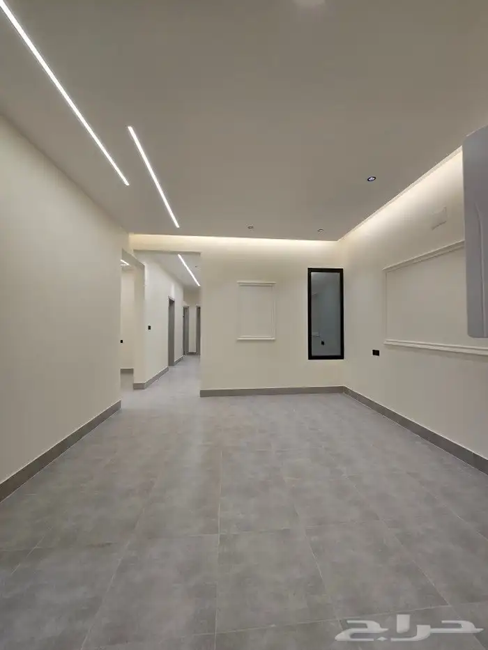 للبيع أدوار علويه 6غرف تشطيب مميز من 500 ألف طريق الثمانين 11