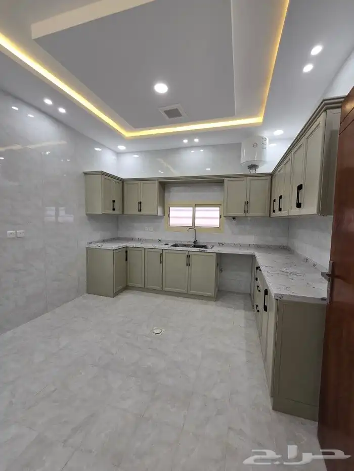 للبيع بمخطط هيف احد رفيده روف علوى بمصعد جاهز 650 ألف 24