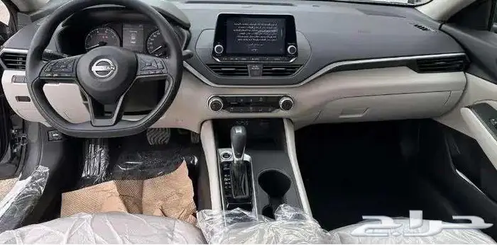 نيسان التيما استاندر موديل 2025 لون رصاصي 5