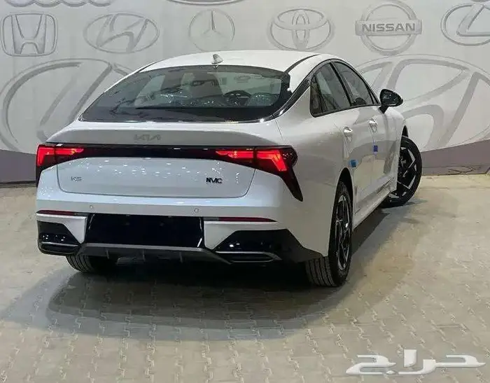 كيا كي 5 جميع الفئات 25 و 26 6