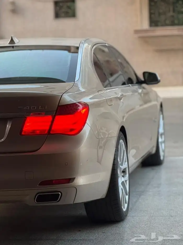 بي ام دبليو 730 ممشى قليل شد بلد 18