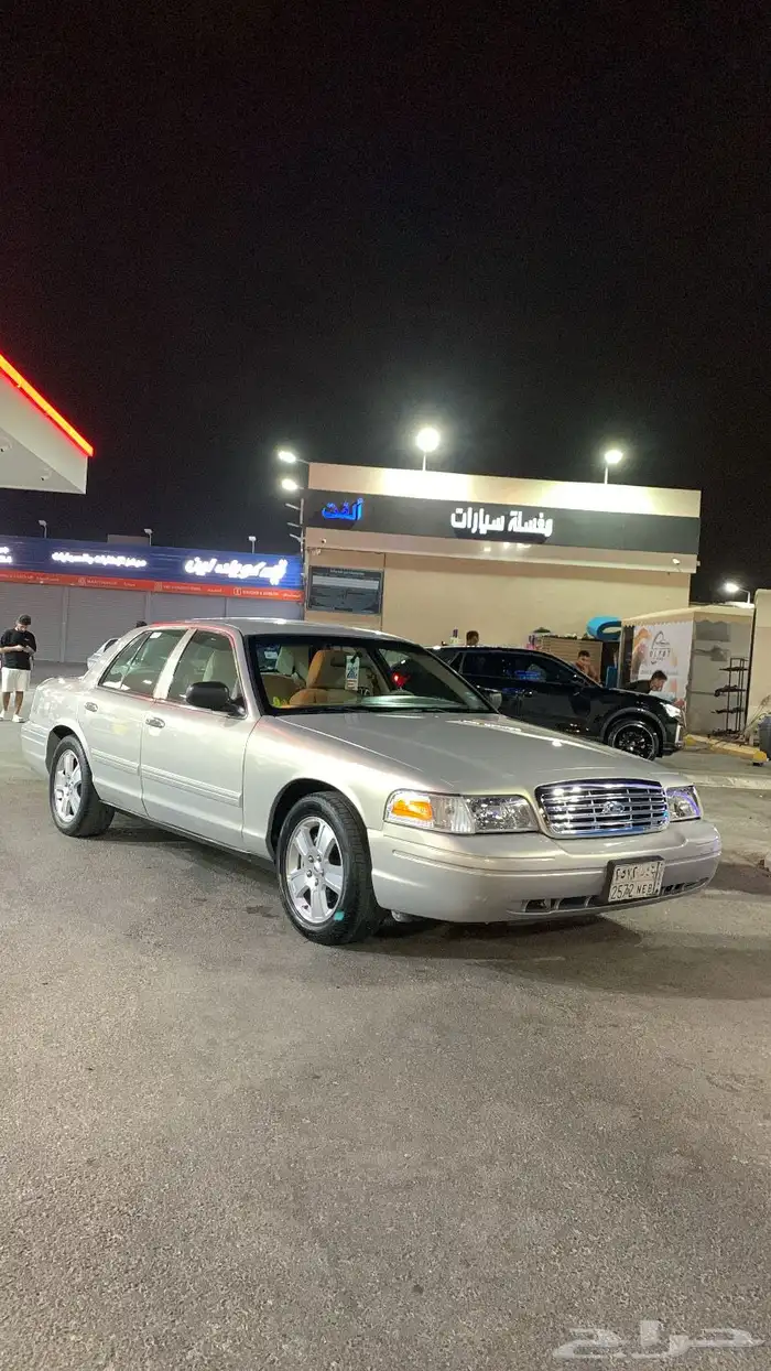 فورد فكتوريا 2011 سمني داخليه هلوز 2