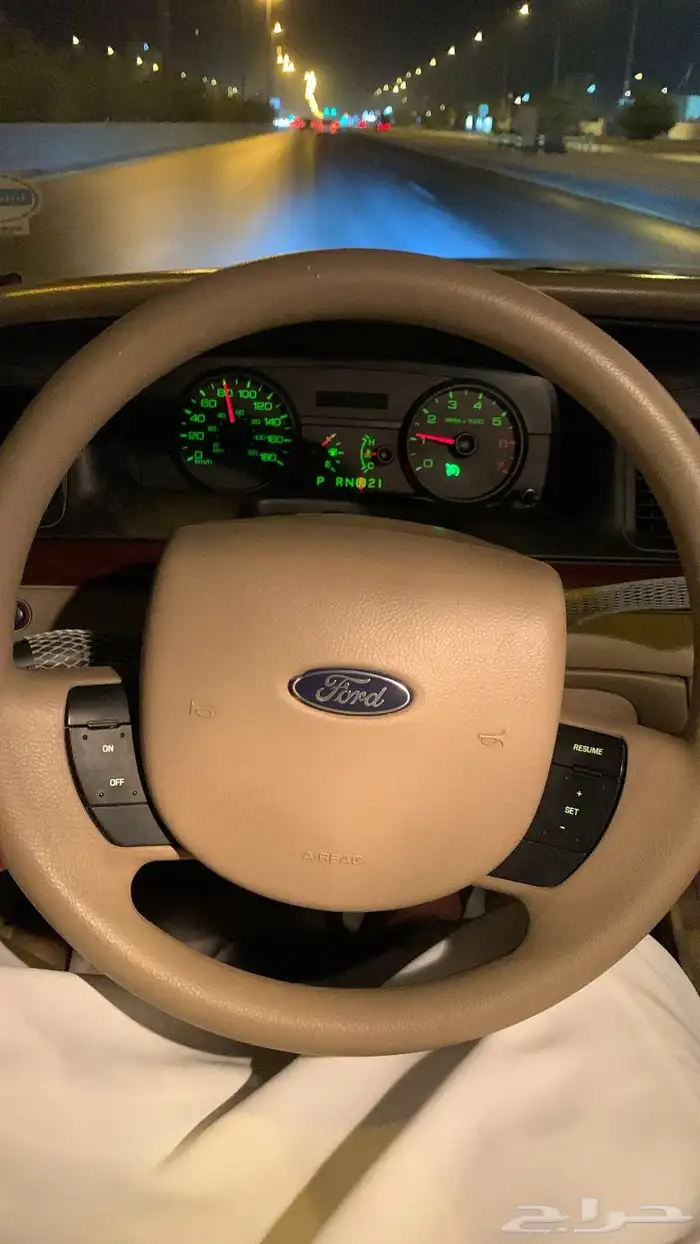 فورد فكتوريا 2011 سمني داخليه هلوز 6