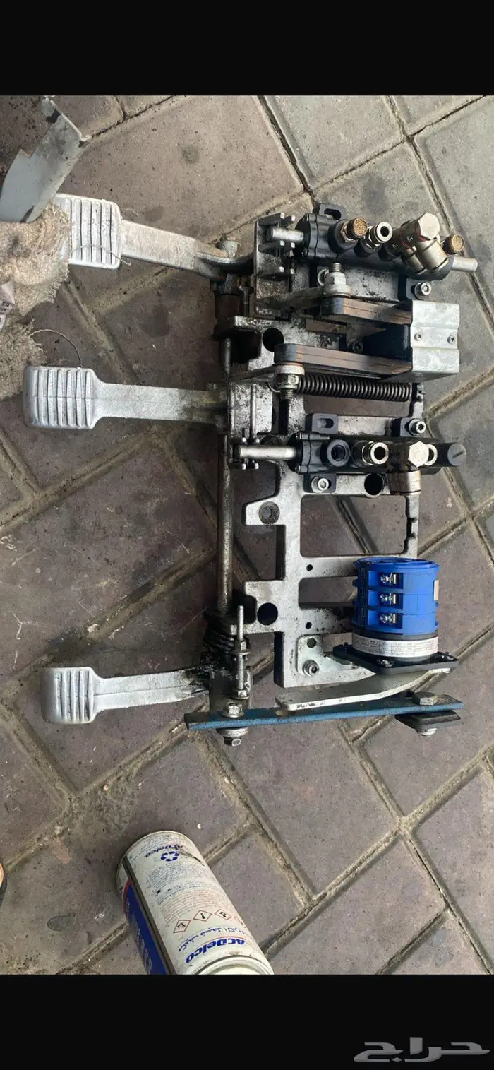 تركيب رافعات سيارات وبساتم مغاسل سيارات 13