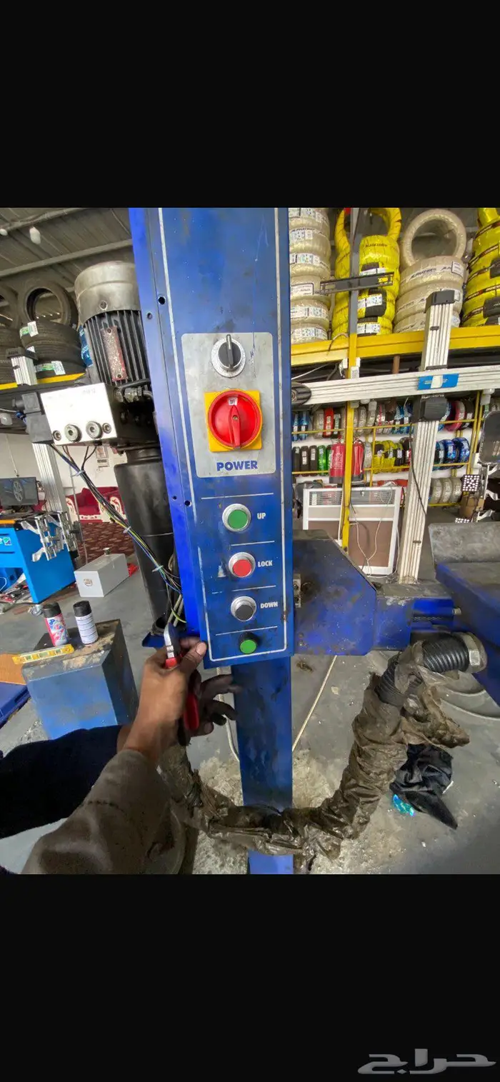 تركيب رافعات سيارات وبساتم مغاسل سيارات 7