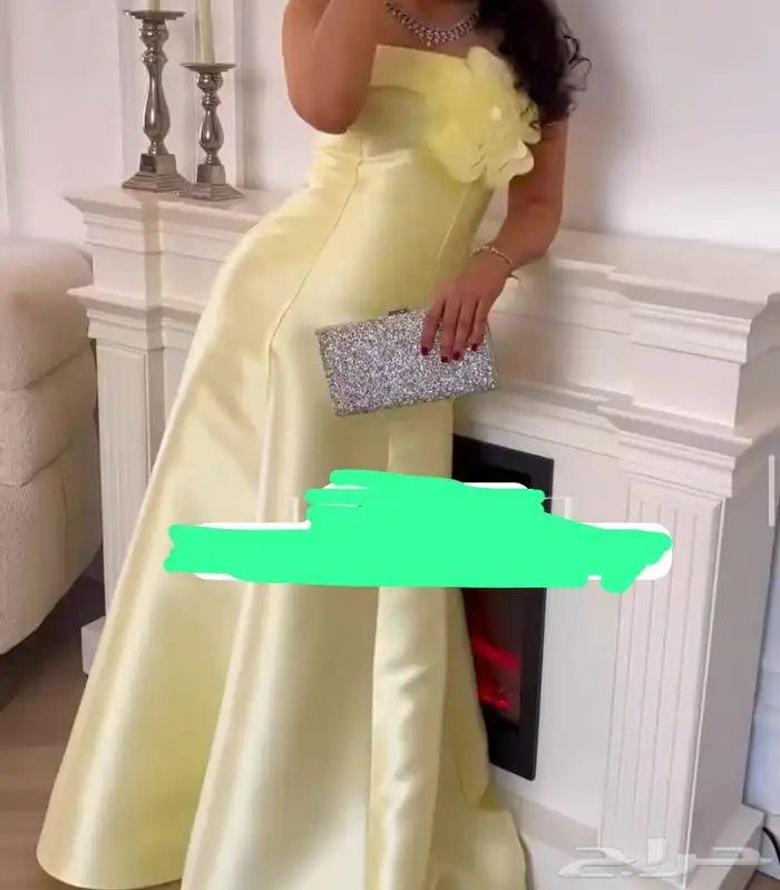 ثلاث فساتين للبيع استخدام واحد فقط 2