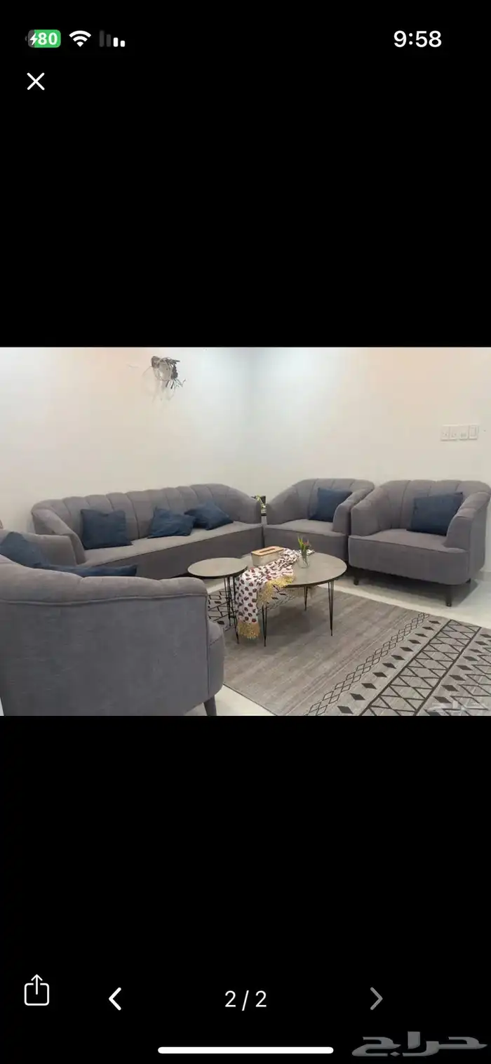 كنب نظيف مع طاولات 1