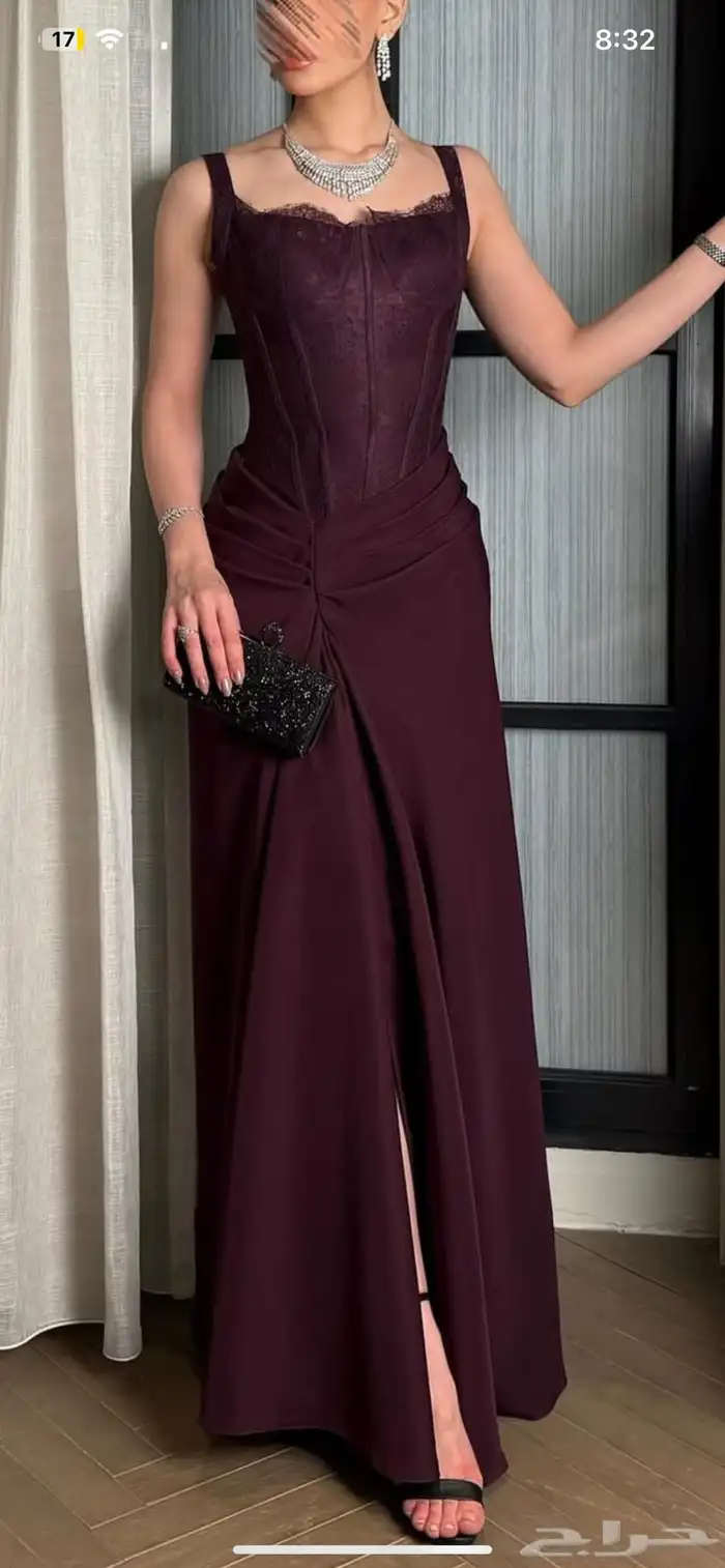 فستان نفس الي بالصوره مقاس XS سبب البيع وصلني بعد المناسبه 1