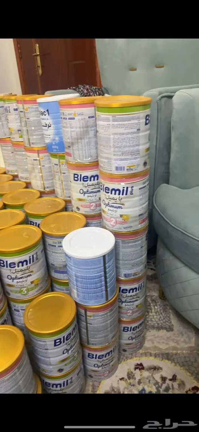 علب حليب معدنية فاضية 0