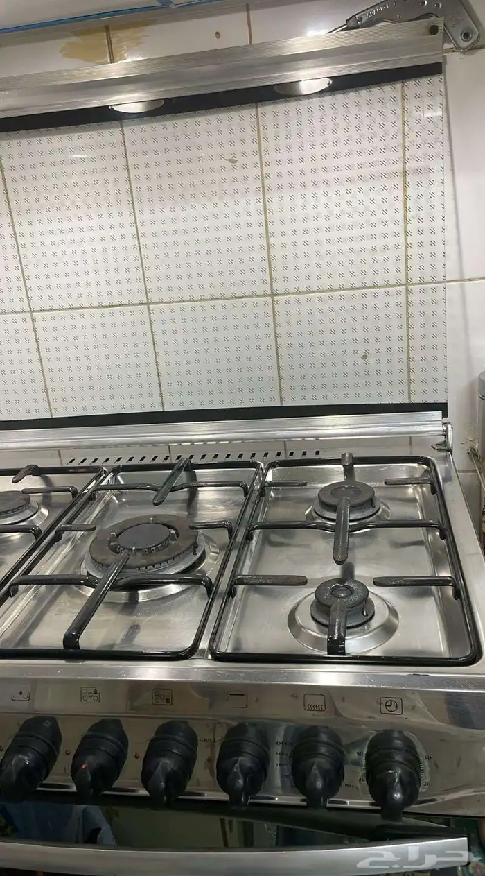 فرن غاز 5عيون 80 60 بحاله جيدة 2