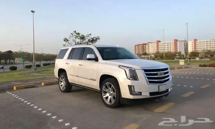 كاديلاك اسكاليد 2020 فل كامل قصير ممشي 34 ألف قليل مخزنة 59