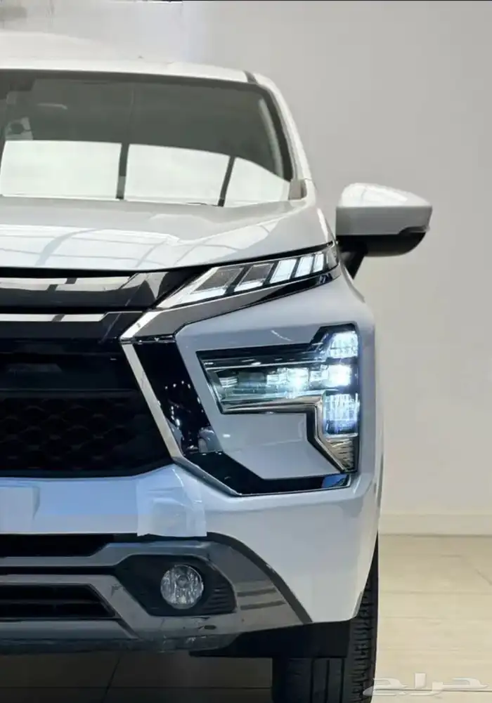 متسوبيشي اكس باندر 2024 16