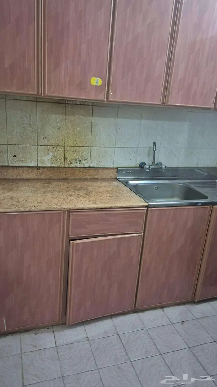 غرف للإيجار شامل الكهرباء والمياه 2