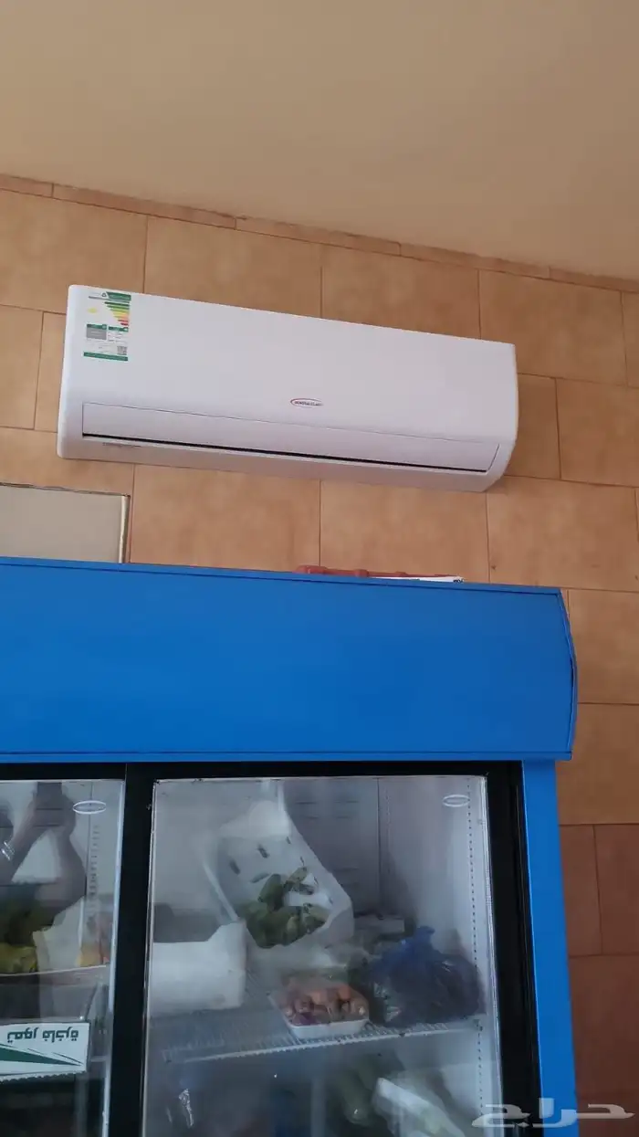 اغراض محل خضار للبيع بكامل ملحقاته مكيفات 2 جديدة ارفف جديدة 7