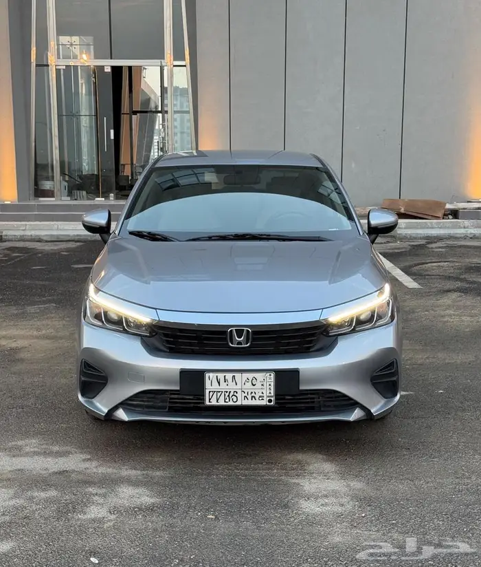 هوندا سيتي الموديل 2024 شبه اصفار 7