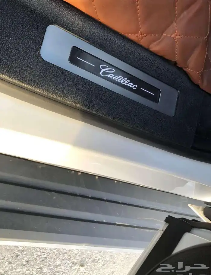 كاديلاك اسكاليد 2020 فل كامل قصير ممشي 34 ألف قليل مخزنة 36