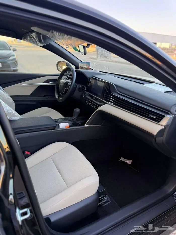 تويوتا كامري ستاندر 2025 سعودي اسود 5