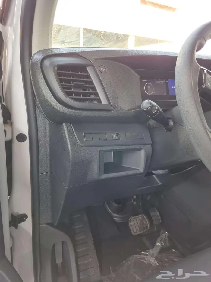 بيجو اكسبيرت بضاعة توماتيك 2025 اقل سعر كاش واقساط 9