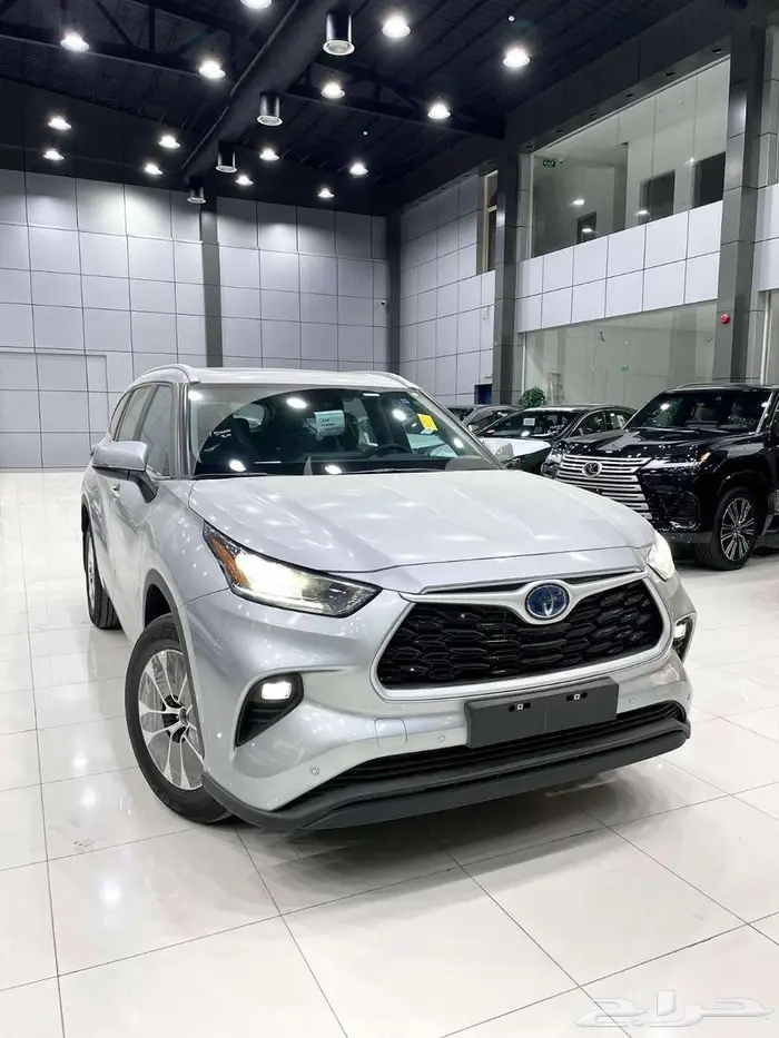 تويوتا هايلاندر GLE نص فل 2025 سعودي 2