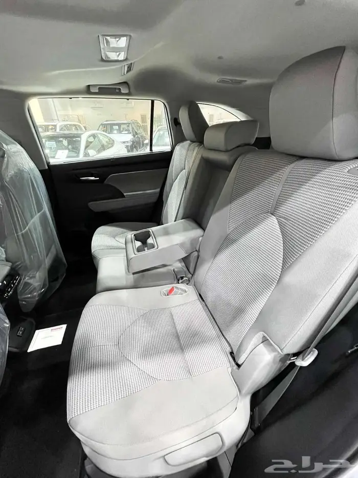 تويوتا هايلاندر GLE نص فل 2025 سعودي 8