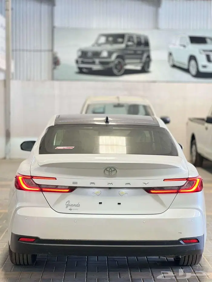 تويوتا كامري قراند ابيض سعودي موديل 2025 كاش واقساط اقل سعر 5