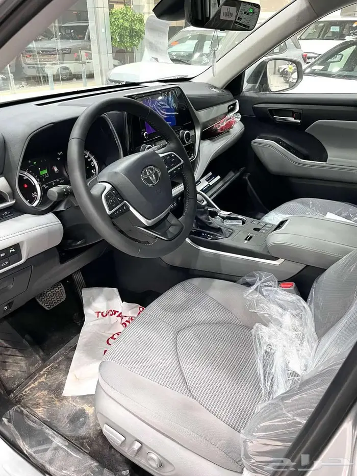 تويوتا هايلاندر GLE نص فل 2025 سعودي 6