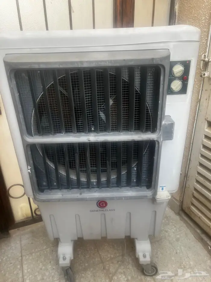 ثلاجة عرض نظيفه 3