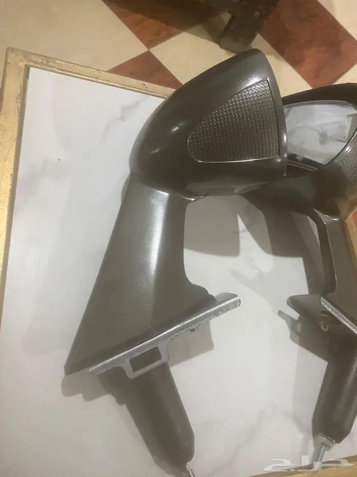 جي تي مرايات رفرف كلاسيك 1