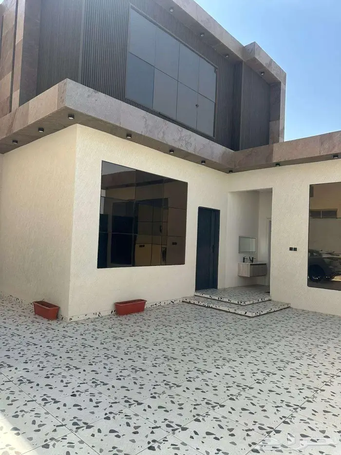 للبيع فلة ببريدة مودرين تشطيب فاخر بالاثاث على الكود السعودي 16