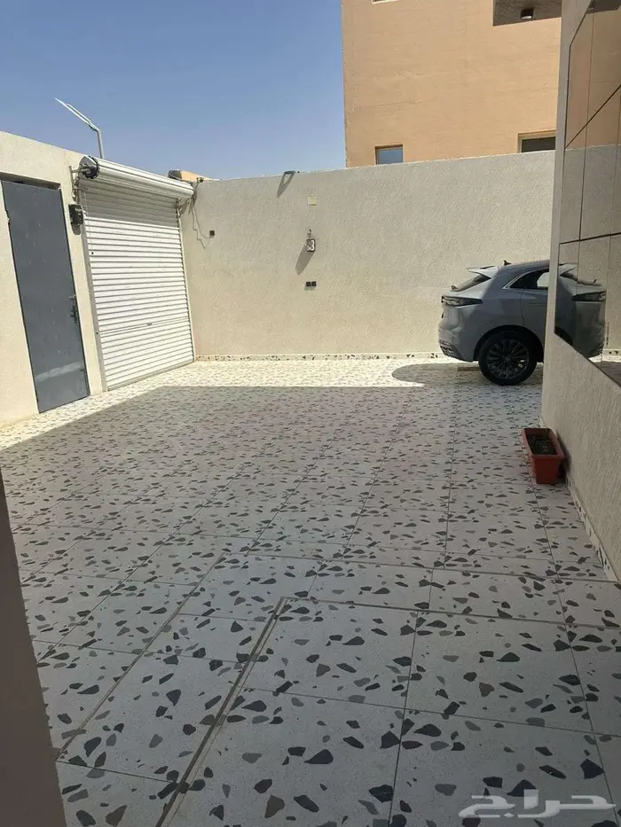 للبيع فلة ببريدة مودرين تشطيب فاخر بالاثاث على الكود السعودي 23